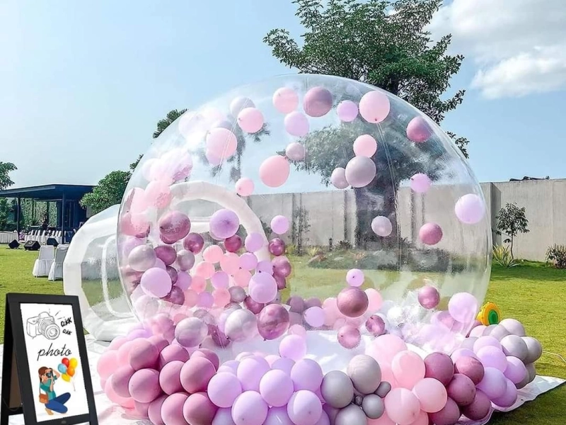 Bubble house gonflable + décoration