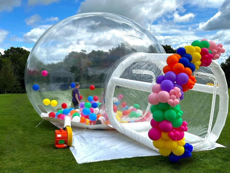 Bubble house gonflable + décoration