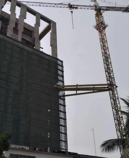 Grue à tour