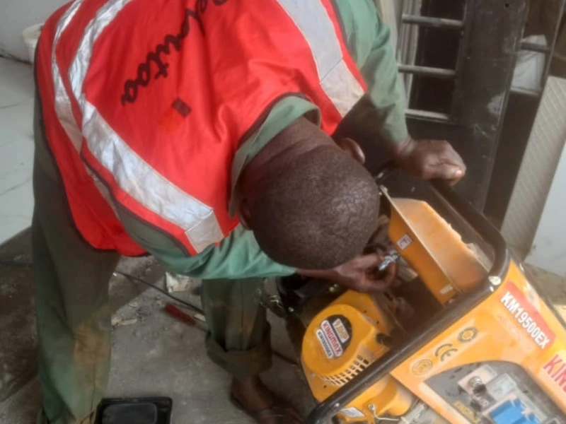 Dépannage et maintenance de groupes électrogènes - Douala