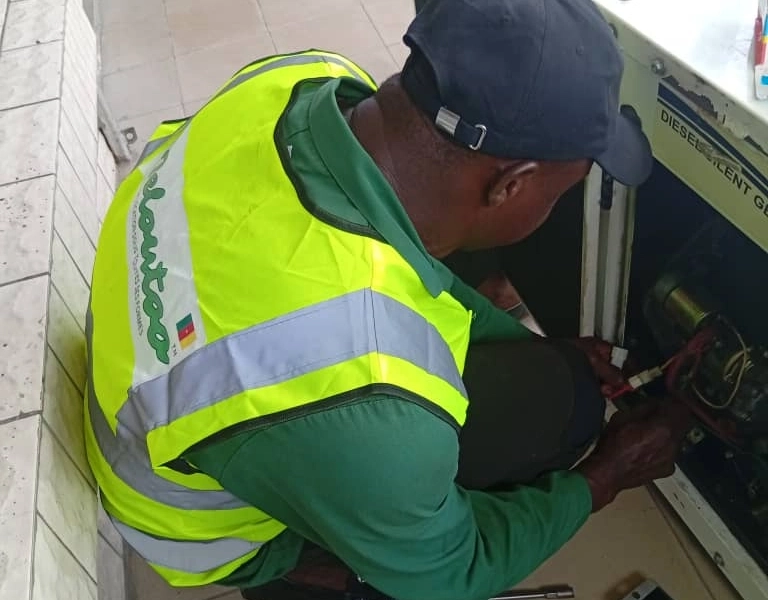 Dépannage et maintenance de groupes électrogènes - Douala