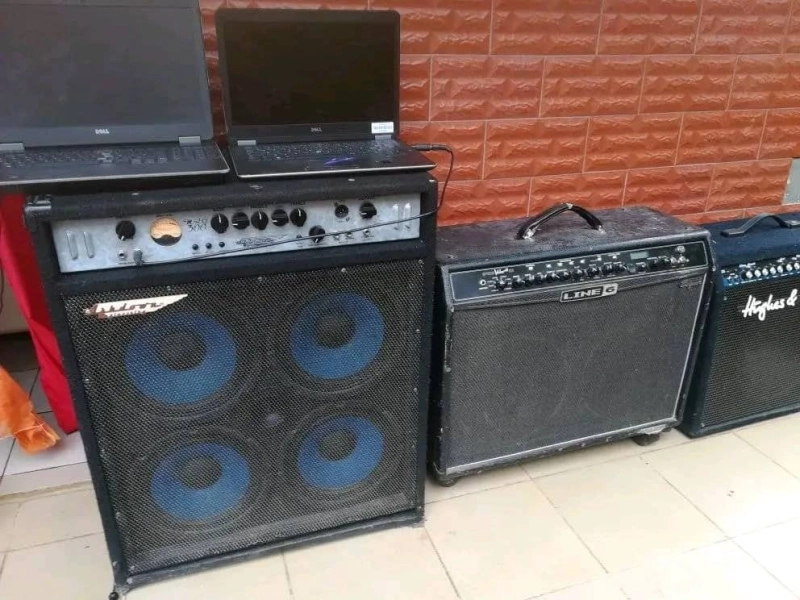 Location d'instruments de musique et de sonorisation