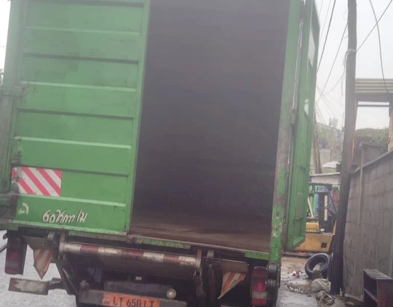 Location de camion de déménagement avec service