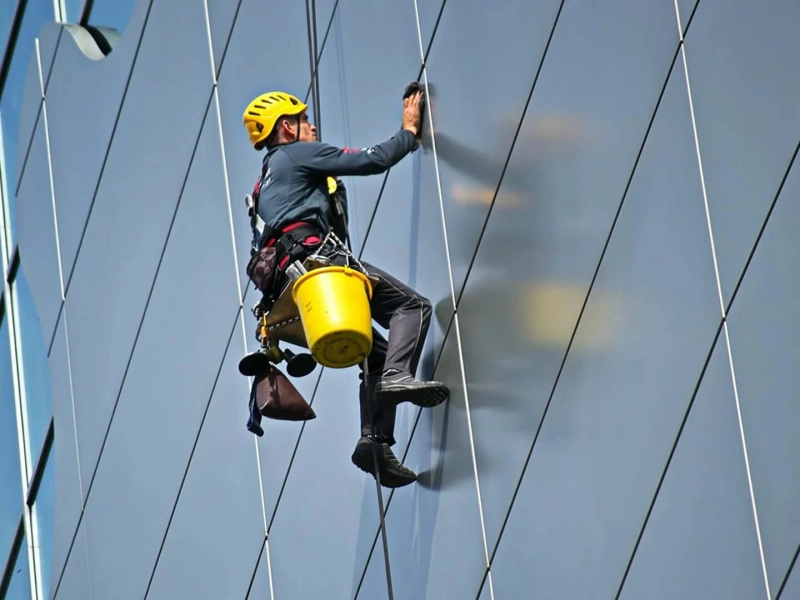 Travaux à haute altitude (Méthode d’Alpinisme Industriel)