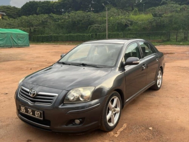Location Toyota Avensis 2008 Edition spécial Eden Park