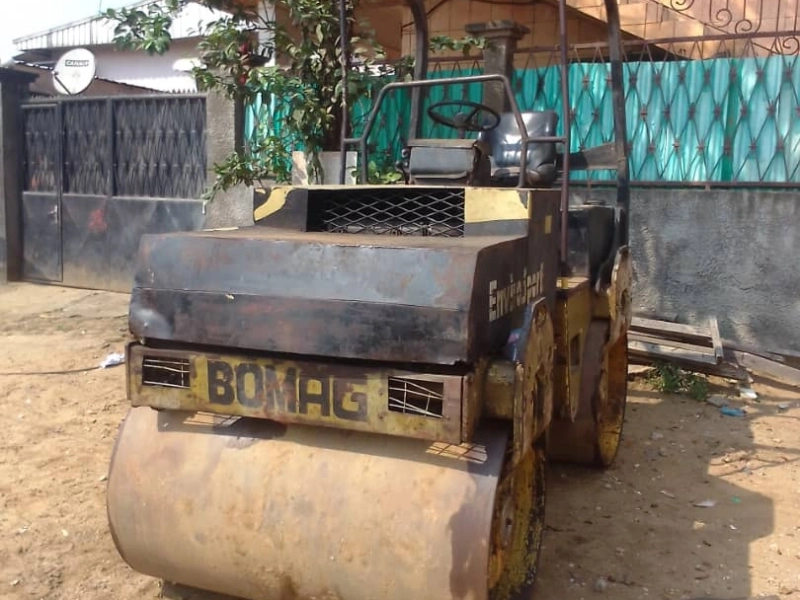 Location de compacteur 7,5 tonnes