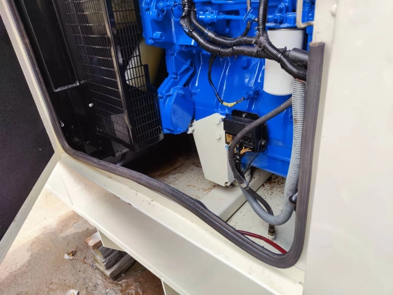 Location de groupe électrogène 220 kva