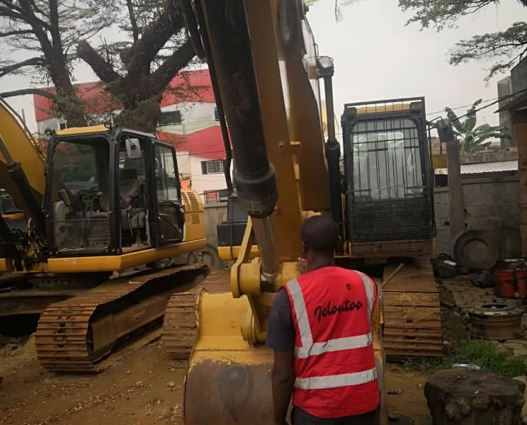 Location de pelle excavatrice – Douala