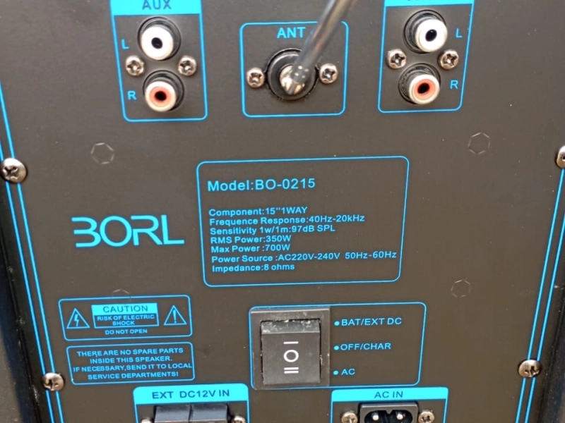 Location de baffle amplifiée 10 000w , usb, Bluetooth, avec micro et pied