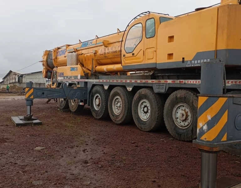 Location de grue mobile 350 tonnes